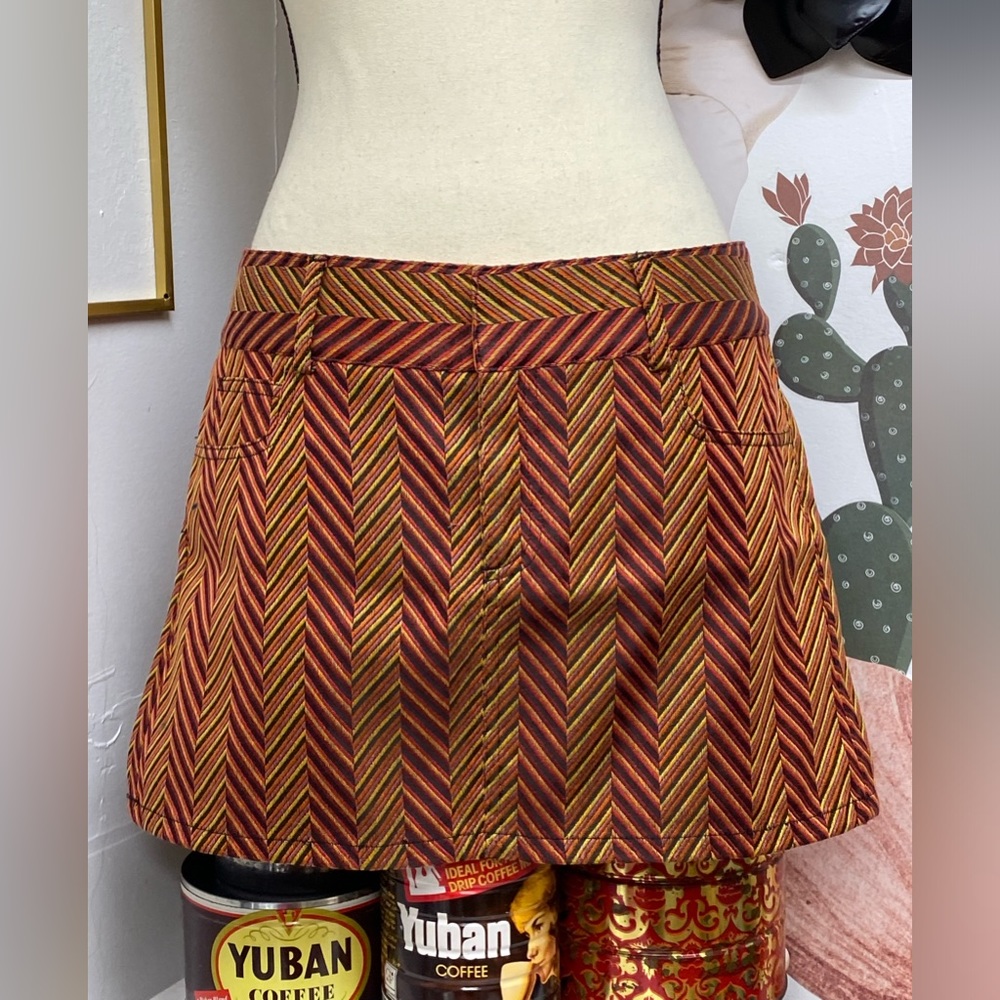 ALICE + OLIVIA 🧡 chevron retro mini skirt - Picture 4 of 16